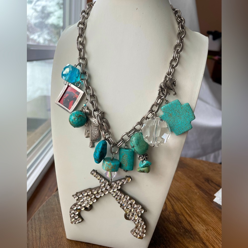Bold southwest cowboy statement necklace.